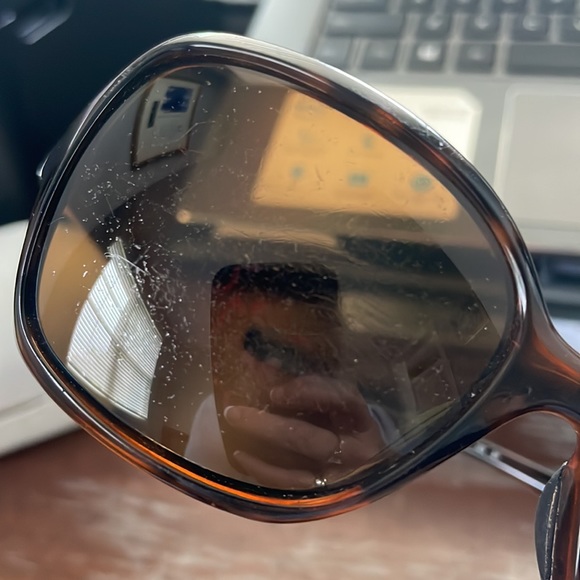 Oakley Obsessed brown tortoise sunglasses OO 9192-07 5819 125 2P with white case main image 15